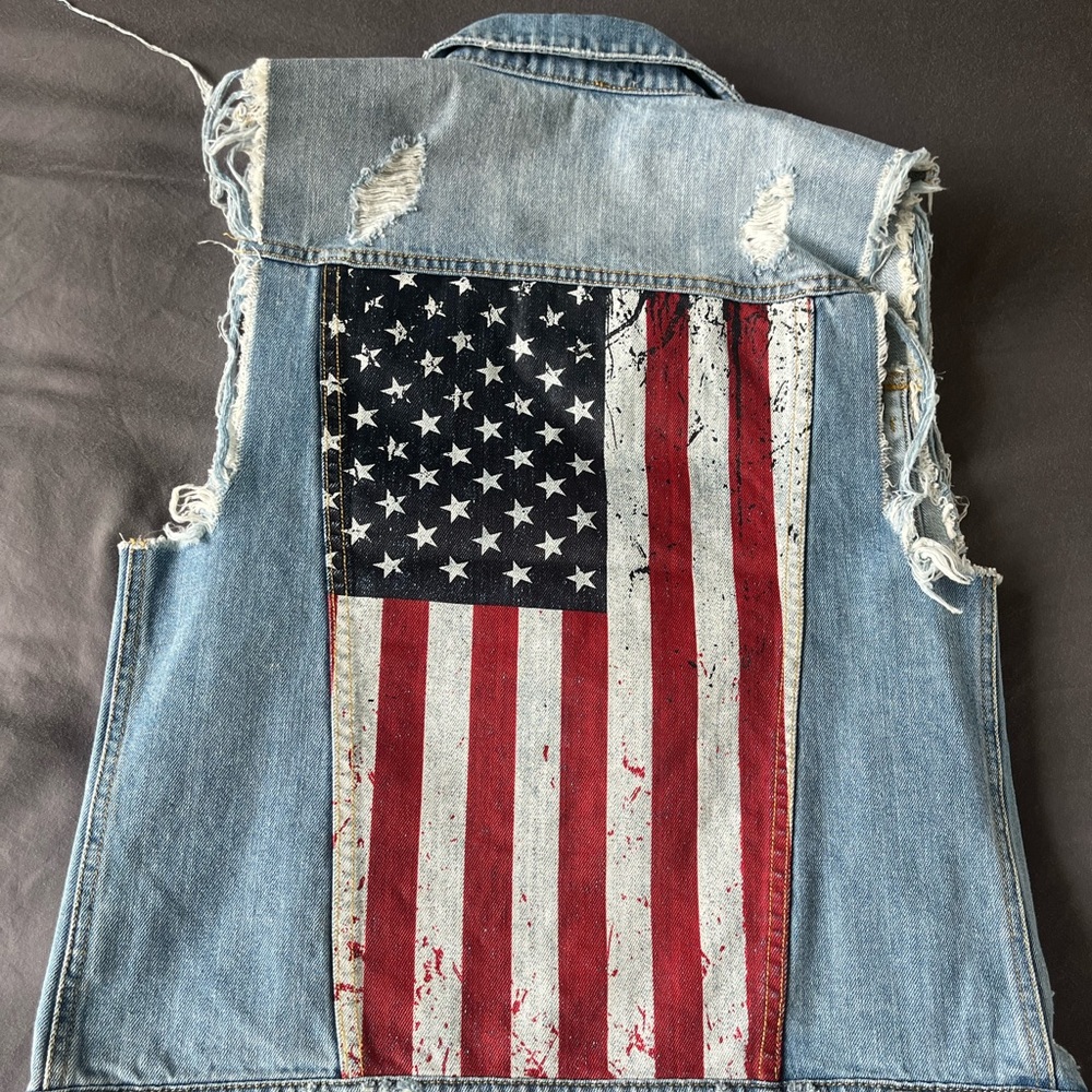 Kittenish American Flag Vest. New with Tags, Never worn. Size Small.
